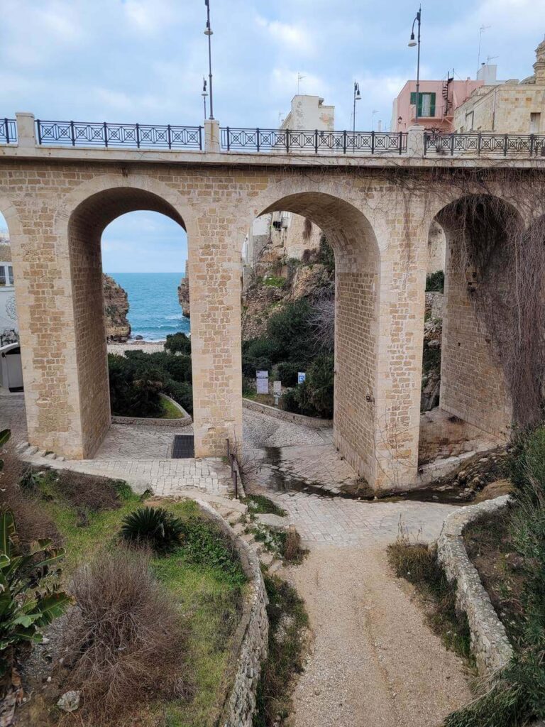 Zwiedzanie Polignano a Mare